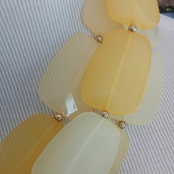 ❇ NWT ❇ The Limited Frosted Ombre´ Layered Statement Necklace, Yellow and Gold - Picture 3 of 7